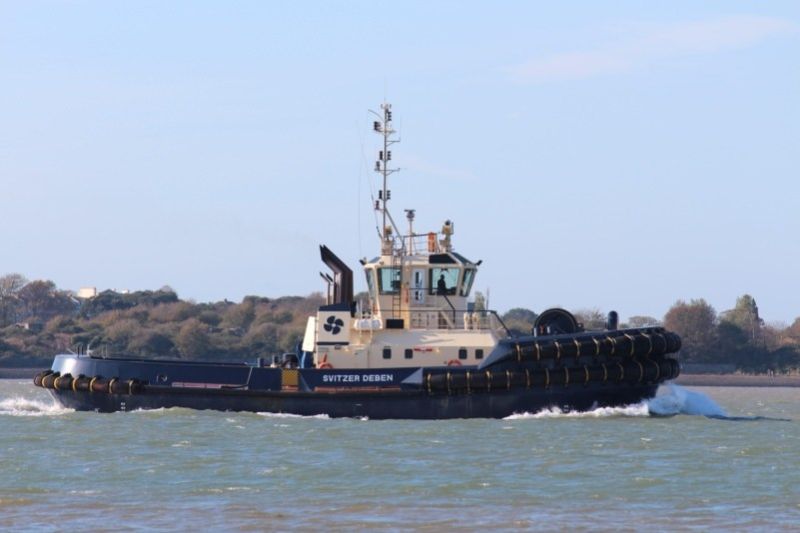 Felixstowe-tug-800